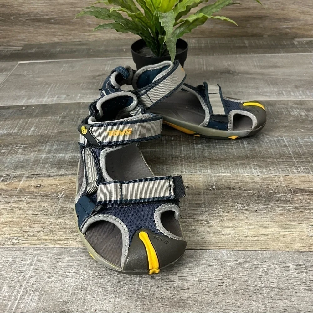TEVA Velcro Water Sandal Closed Toe Blue Gray Youth Size 4